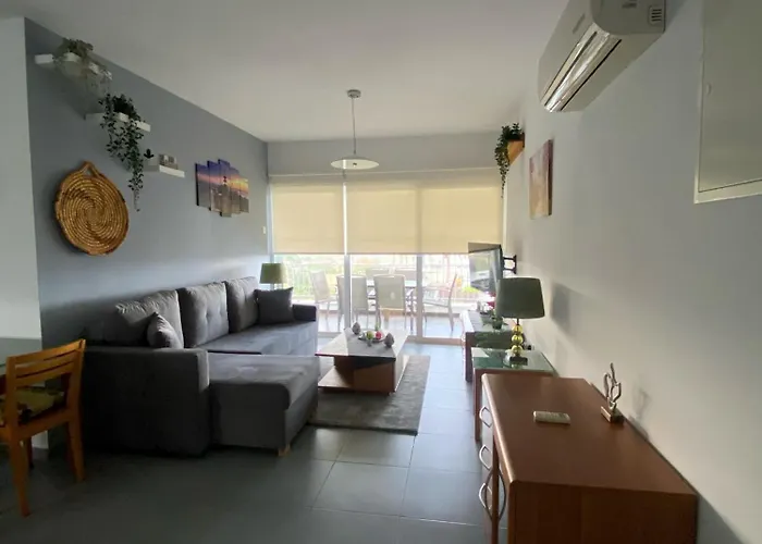 Sunset Pearl * Pegeia